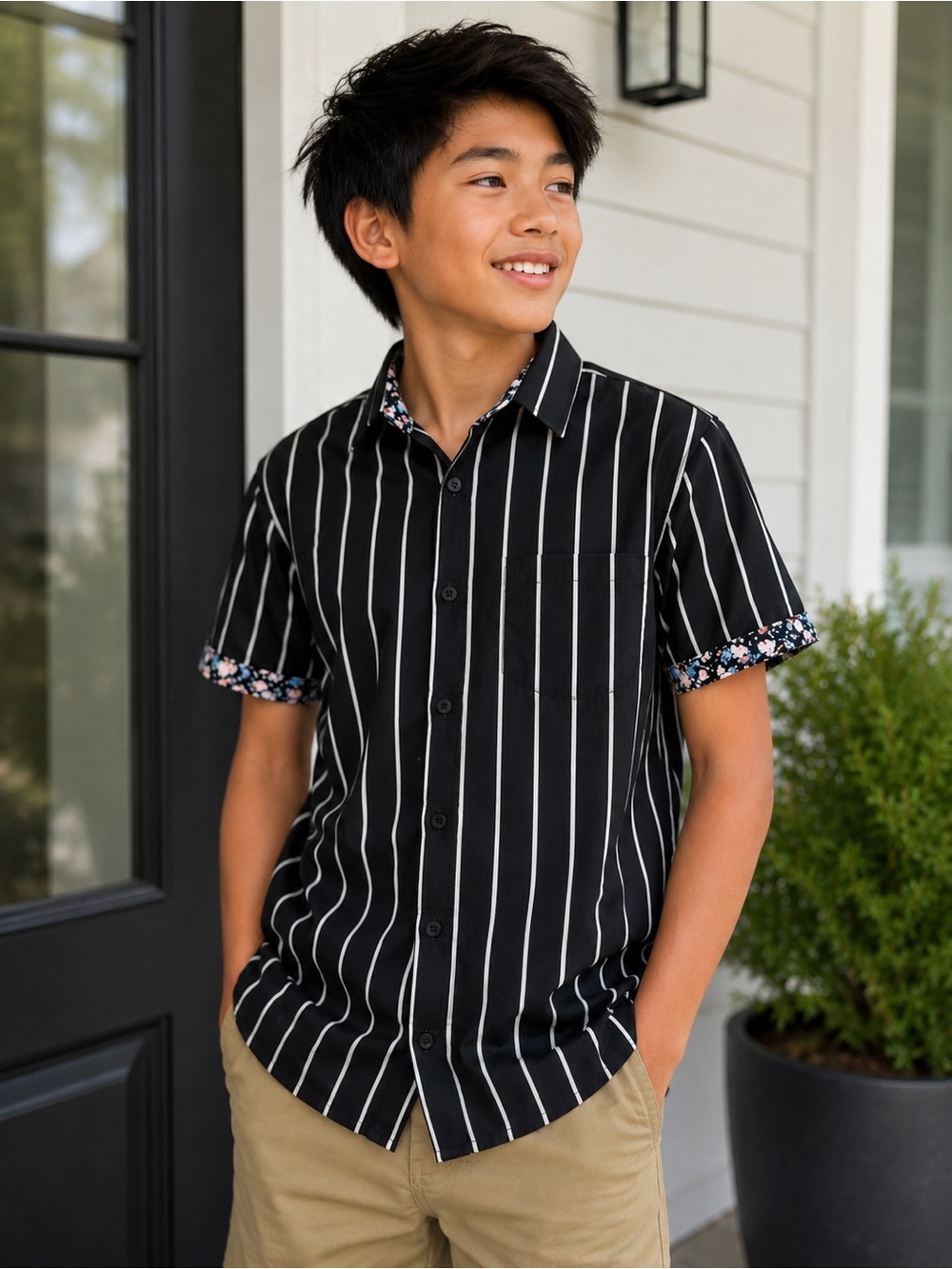 Denim & Flower by Ricky Singh Boys Black & White Stripe Button-Up Shirt – Size L